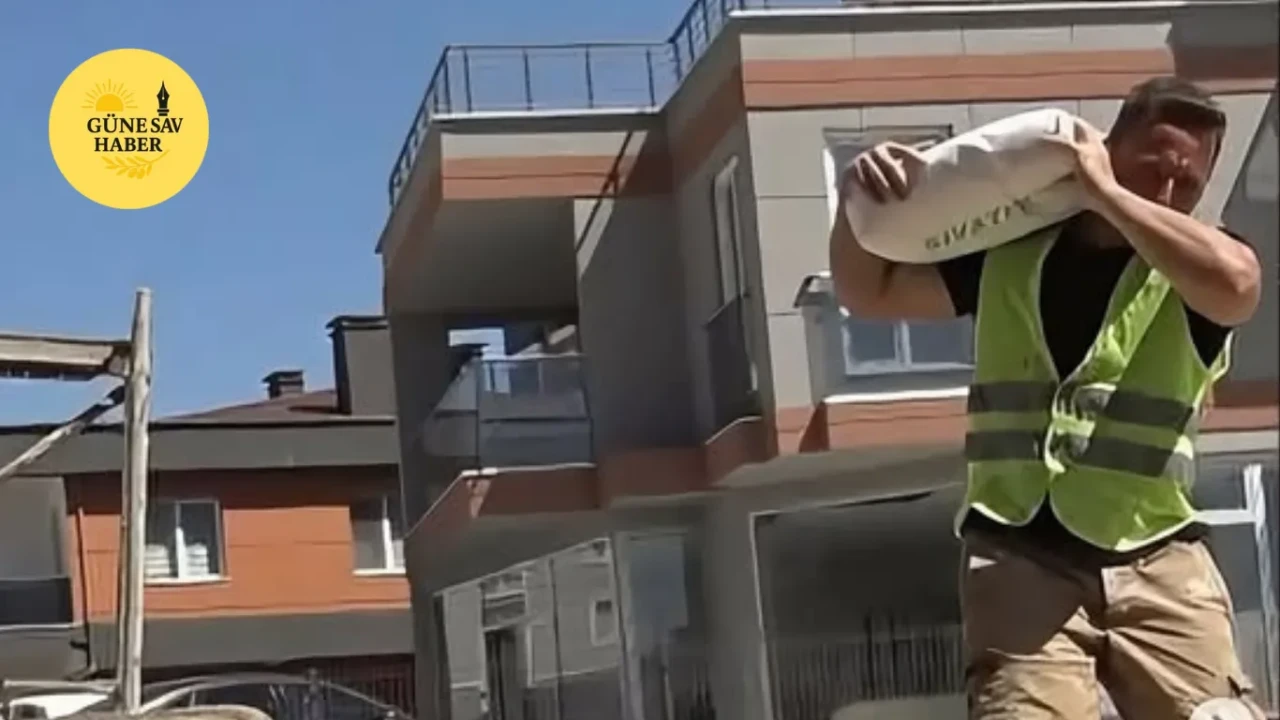 **“Okul Müdürü Amelelik Yapıp Öğrencilerine Ayakkabı Alıyor!”