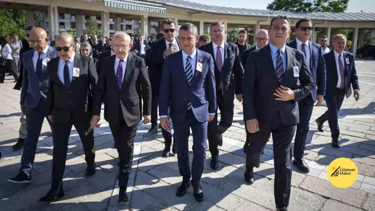 CHP'de Cenaze Töreni: Ayrılığın Sembolik Anlamı Yeniden Belirlendi