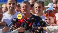 🔴 CHP Lideri Özgür Özel: “Noterlerde Delegelerimiz Olağanüstü Kongre İçin Kuyrukta”
