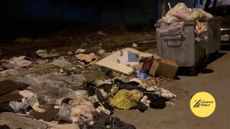 Kartal Belediyesi Temizlik İşçileri Maaş Krizi Nedeniyle İş Bıraktı: Açlık ve Yoksulluk Sınırı Endişe Veriyor