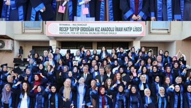 🎓 Sultangazili Gençlerin Mezuniyet Heyecanı